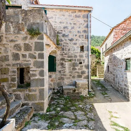 Apartments With A Parking Space Dol, Hvar - 14643 * Dol (Hvar)