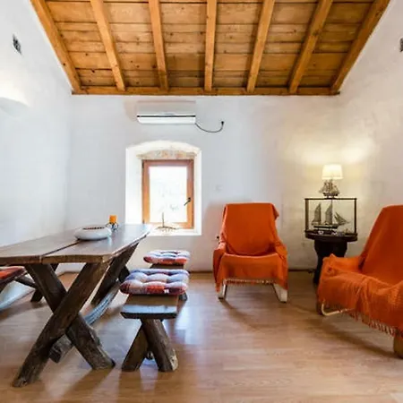 شقة Apartments With A Parking Space Dol, Hvar - 14643